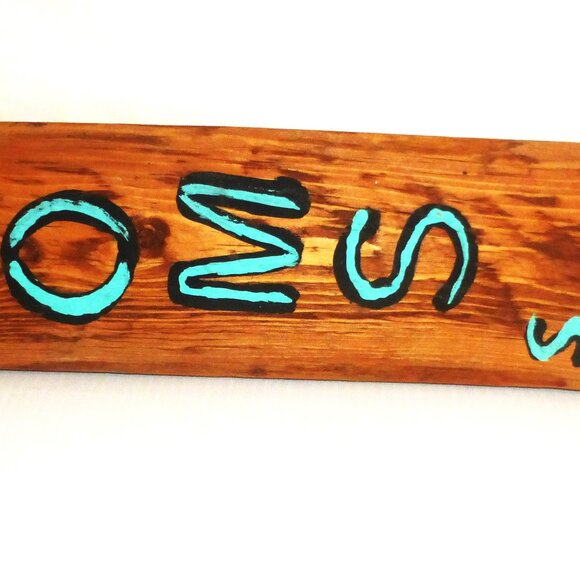 MOM'S SPACE Hand Painted WOOD SIGN Wood Plank Rustic Wood SAYING - Picture 3 of 6